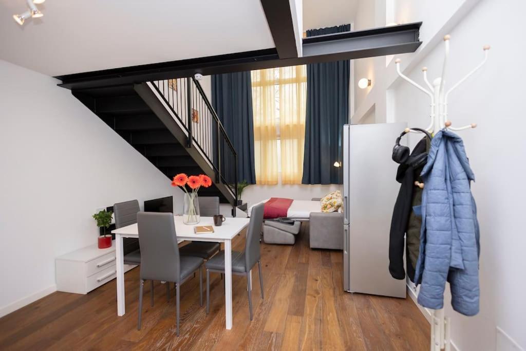 Darsena Charming Apartment By 101Flats ミラノ エクステリア 写真
