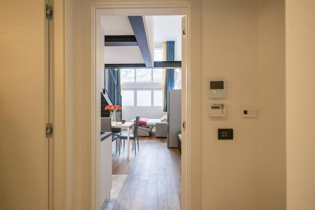 Darsena Charming Apartment By 101Flats ミラノ エクステリア 写真