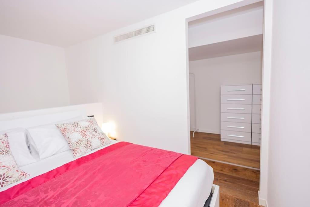 Darsena Charming Apartment By 101Flats ミラノ エクステリア 写真