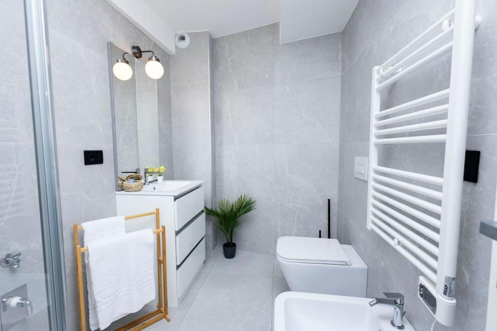 Darsena Charming Apartment By 101Flats ミラノ エクステリア 写真